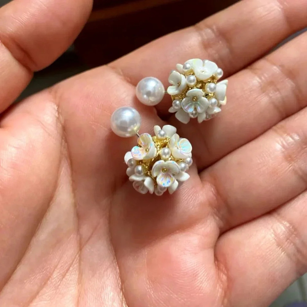 Perla White Shell Flower Stud Earrings - Picture 12 of 13